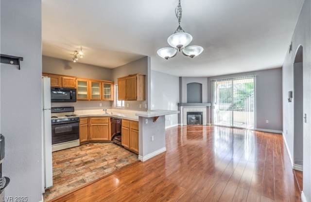 1830 N BUFFALO Drive photos photos