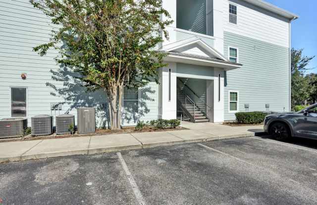3 bedroom/ 2 bathroom condo in the heart of Southside! photos photos