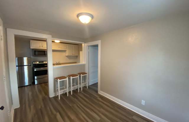 2354 Forbes St photos photos