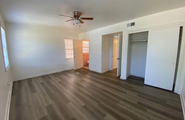 Charming 2-bedroom, 1.5-bath in Savannah, GA, Available now! HALF off first full months rent with acceptable application and credit. Gallery 4