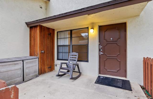 8019 SE Villa Circle Gallery 3