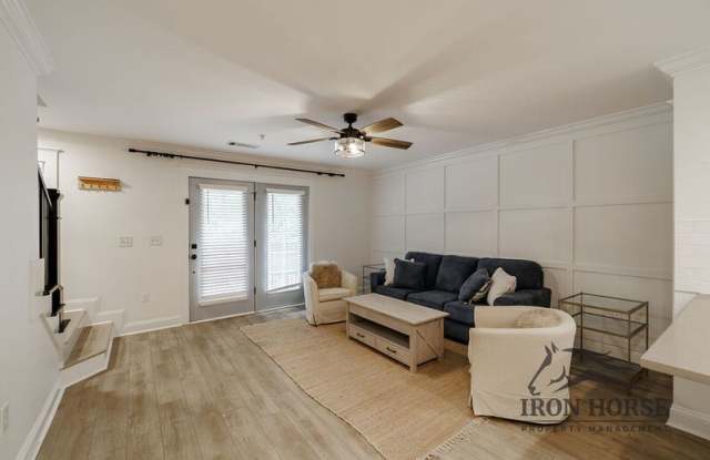 1035 BARNETT SHOALS RD Gallery 3