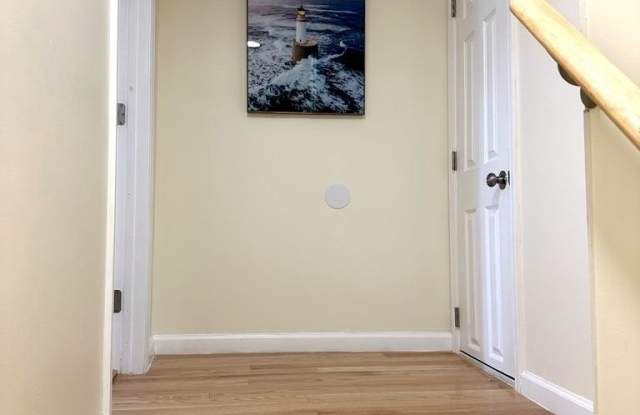 173 N Central Ave Avenue N Gallery 4