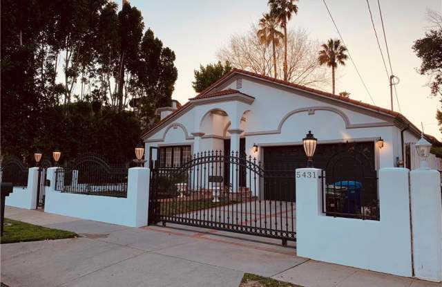 5429 Amigo Avenue Gallery 3