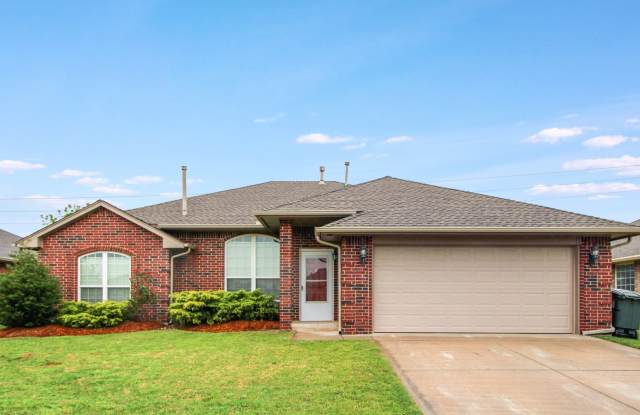 Beautiful 3 Bed, 2 Bath In Edmond Gallery 1