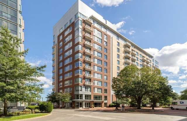 100 Station Lndg # U21194DZ photos photos