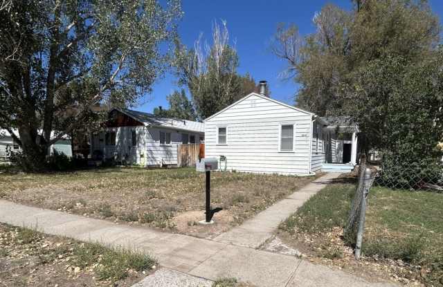2 Bedroom 1 Bath House with Fenced Yard, Storage Shed, Off Street Parking Gallery 1
