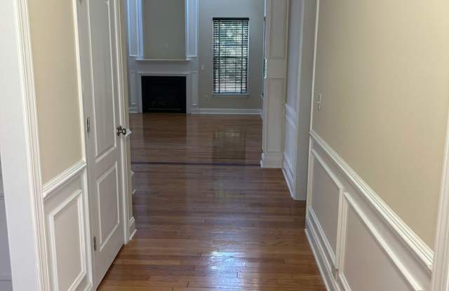 Simpsonville, 4BD/3.5BA, 3300SF Gallery 3