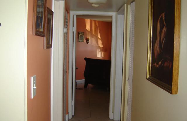 9445 Fontainebleau Boulevard Gallery 3