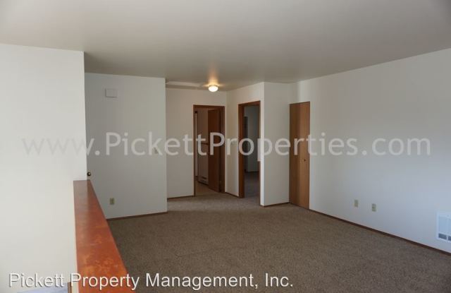 2641-B Stephenson Ave. Gallery 3