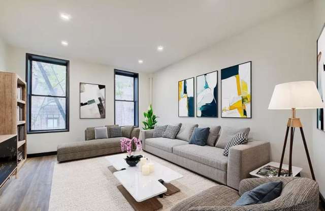 439 West 46th Street photos photos