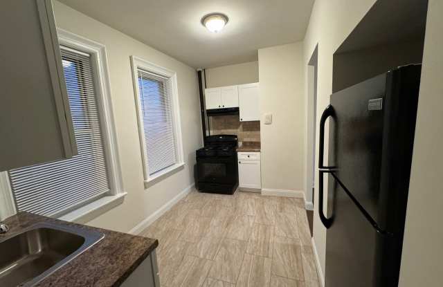 100 75th St photos photos