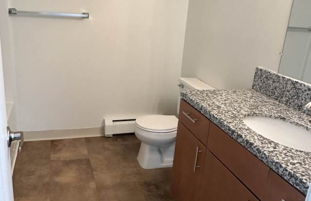 1179 S Latson Rd. Apt # 8 Howell,mi 48843 Gallery 2