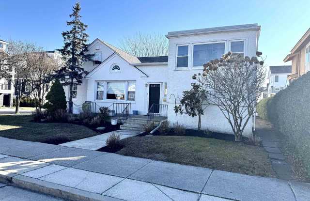 2912 Winchester Ave photos photos