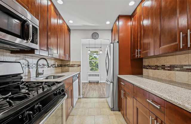 25 Trinity Pl Apt 3B Gallery 1