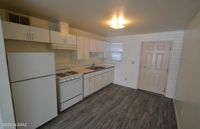 2147 N Isabel Boulevard unit: 4 Gallery 3