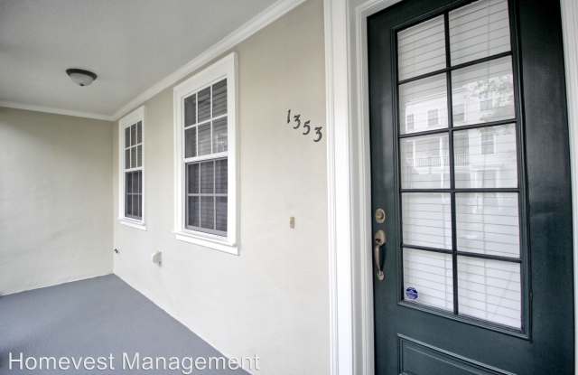 1353 Chatfield Place Gallery 3
