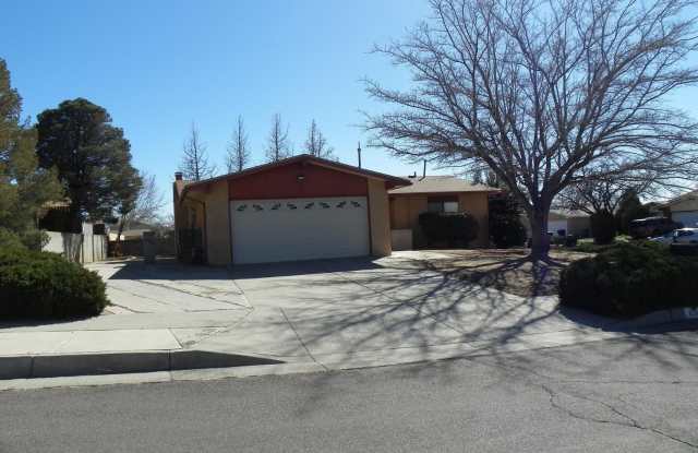 618 Esquire Court NE photos photos