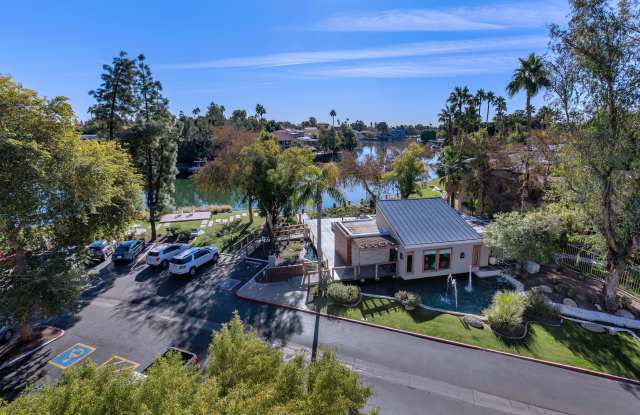 Nines at Lakeside photos photos