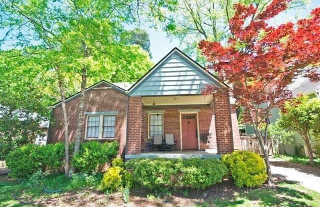 412 Hilldale Drive Gallery 1