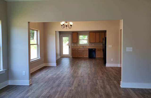 166 White Oak Circle Gallery 3