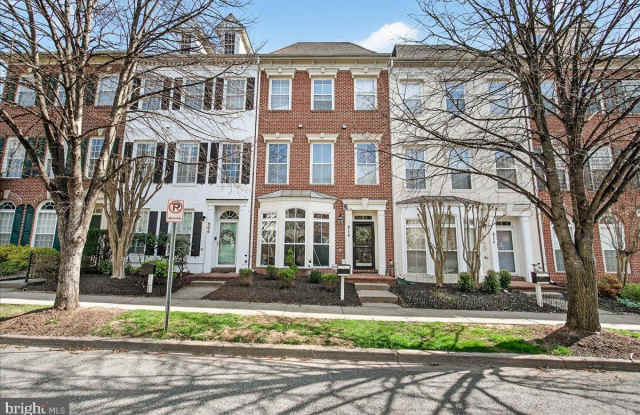 910 FEATHERSTONE Street photos photos