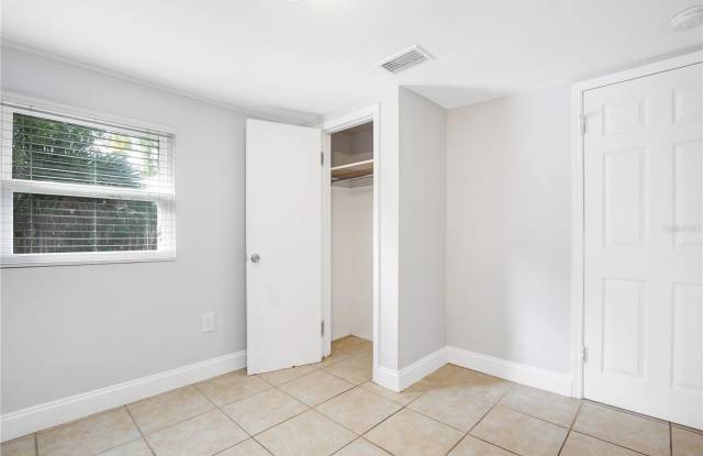 76 W MURIEL STREET Gallery 4