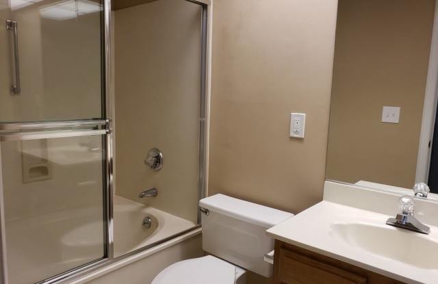 6508 Racquet Wood Ct Gallery 4