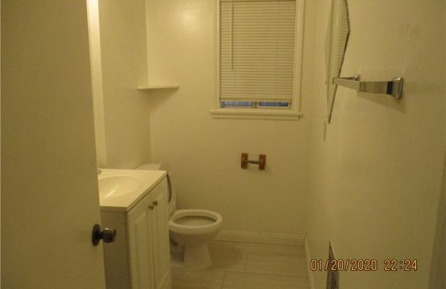15236 Blackhawk Street Gallery 3