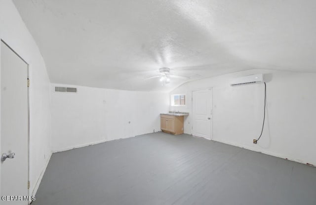 5833 YBARRA Court Gallery 3