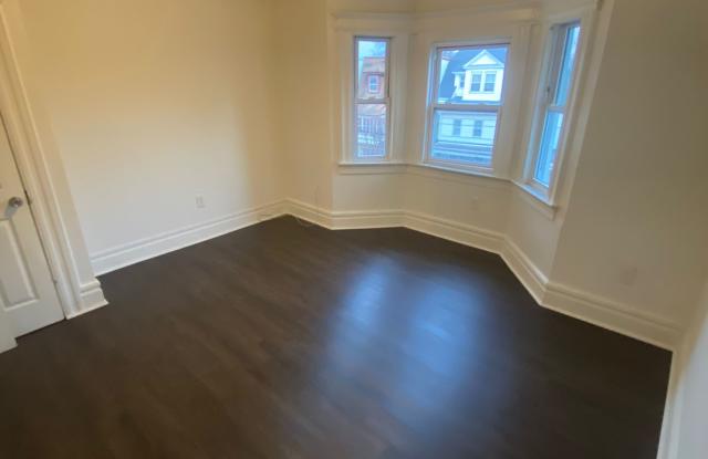 166 N 12th Unit 3 Gallery 3