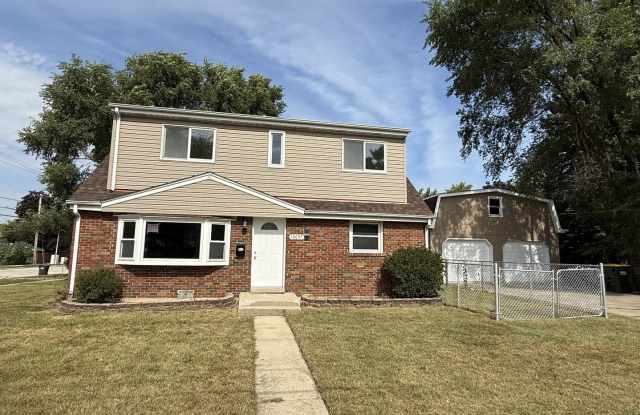 10657 Austin Avenue - 10657 Austin Avenue, Chicago Ridge, IL 60415