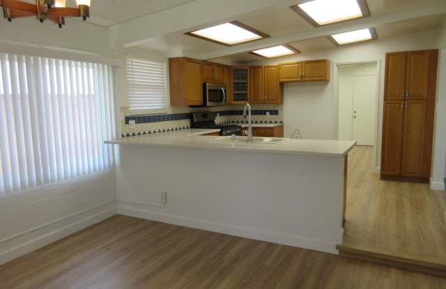 Duggan Property Management, Inc. presents. Adorable home on Paso Robles. Gallery 4