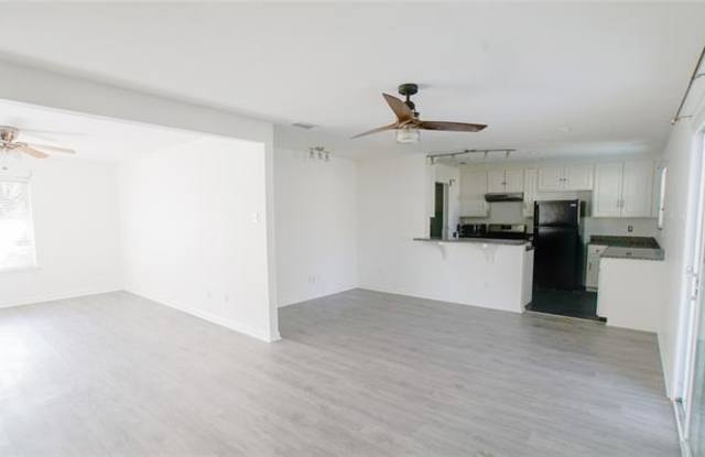 612 Cambridge Drive Gallery 2