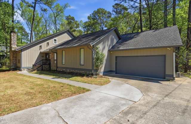 4002 Westfield Drive Gallery 2
