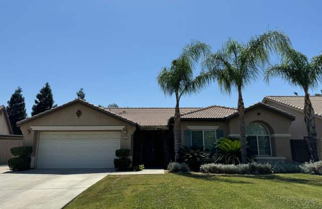 Northwest Bakersfield Home - 6308 Galena Falls Court, Bakersfield, CA 93312