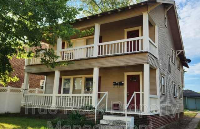 827 E Main St Apt A Gallery 1