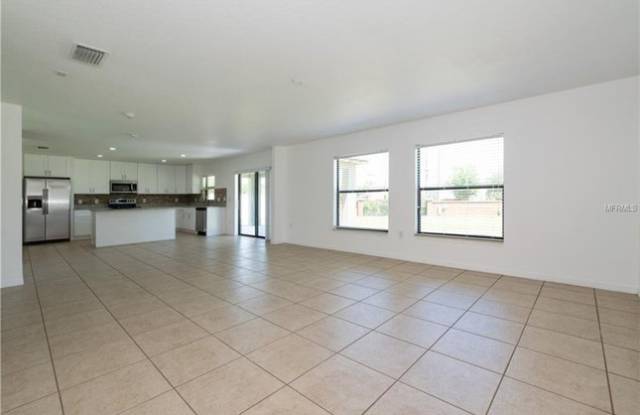 2249 Tulip Valley Point Gallery 4
