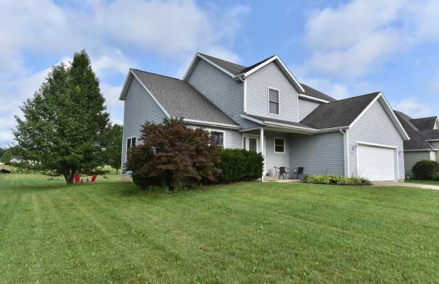 4697 Lauren Lane Gallery 2