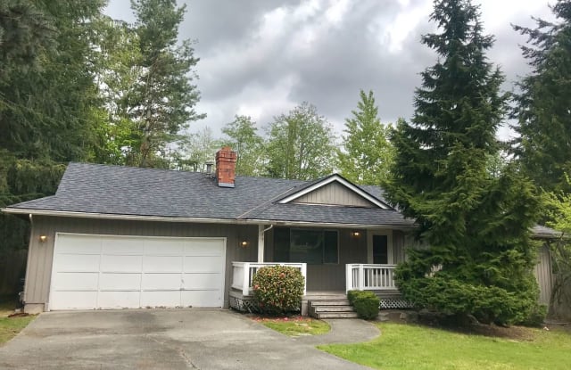10905 34th Ave SE - 10905 34th Avenue Southeast, Eastmont, WA 98208