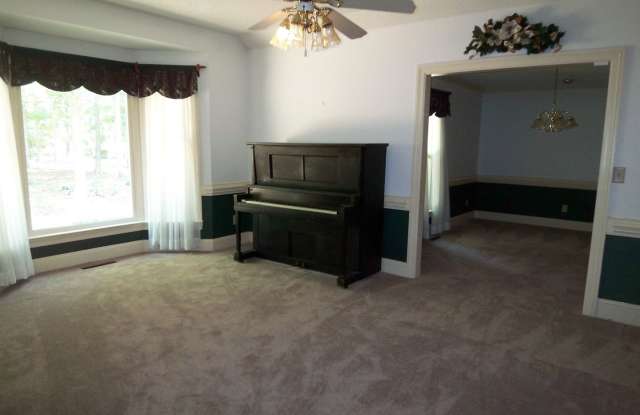 1020 Zephyr Circle Gallery 3