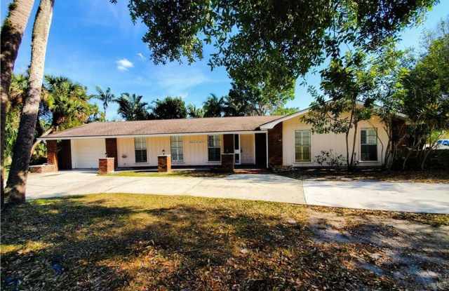 ANNUAL RENTAL - 3/2 photos photos