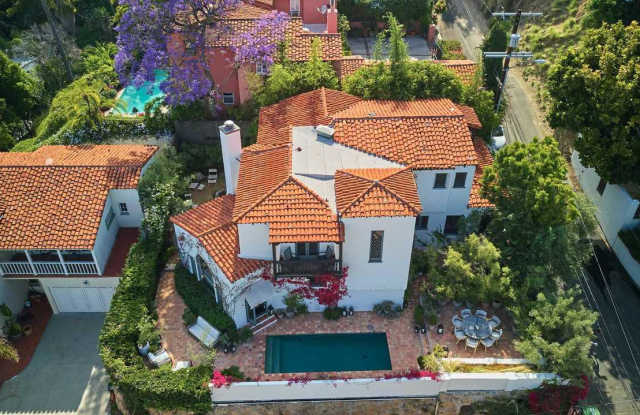 8328 MARMONT Lane Gallery 2