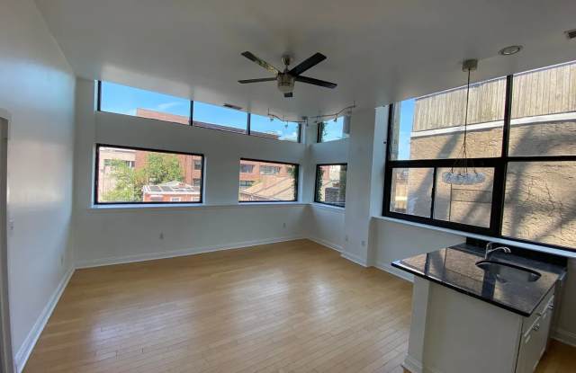 Old City 1BR with Skyline Views - 315 Arch Street, Philadelphia, PA 19106