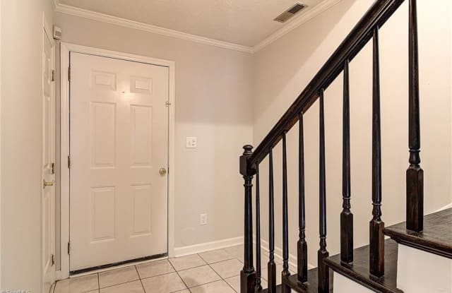 4635 Lawndale Drive Gallery 3
