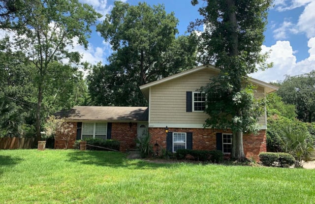 6421 N Kaden Dr - 6421 Kaden Dr N, Jacksonville, FL 32277