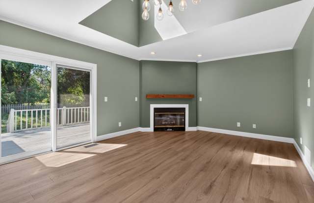 YEAR-ROUND RENTAL - UNFURNISHED - SINGLE-FAMILY HOME IN PLANTATIONS Gallery 4