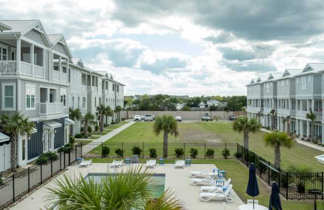 205 Islander Drive - 205 Islander Drive, Emerald Isle, NC 28594
