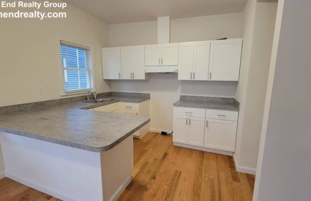 920 Hyde Park Ave. photos photos