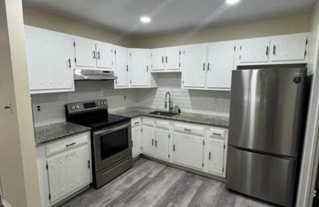 136 Amberly Drive unit: G photos photos